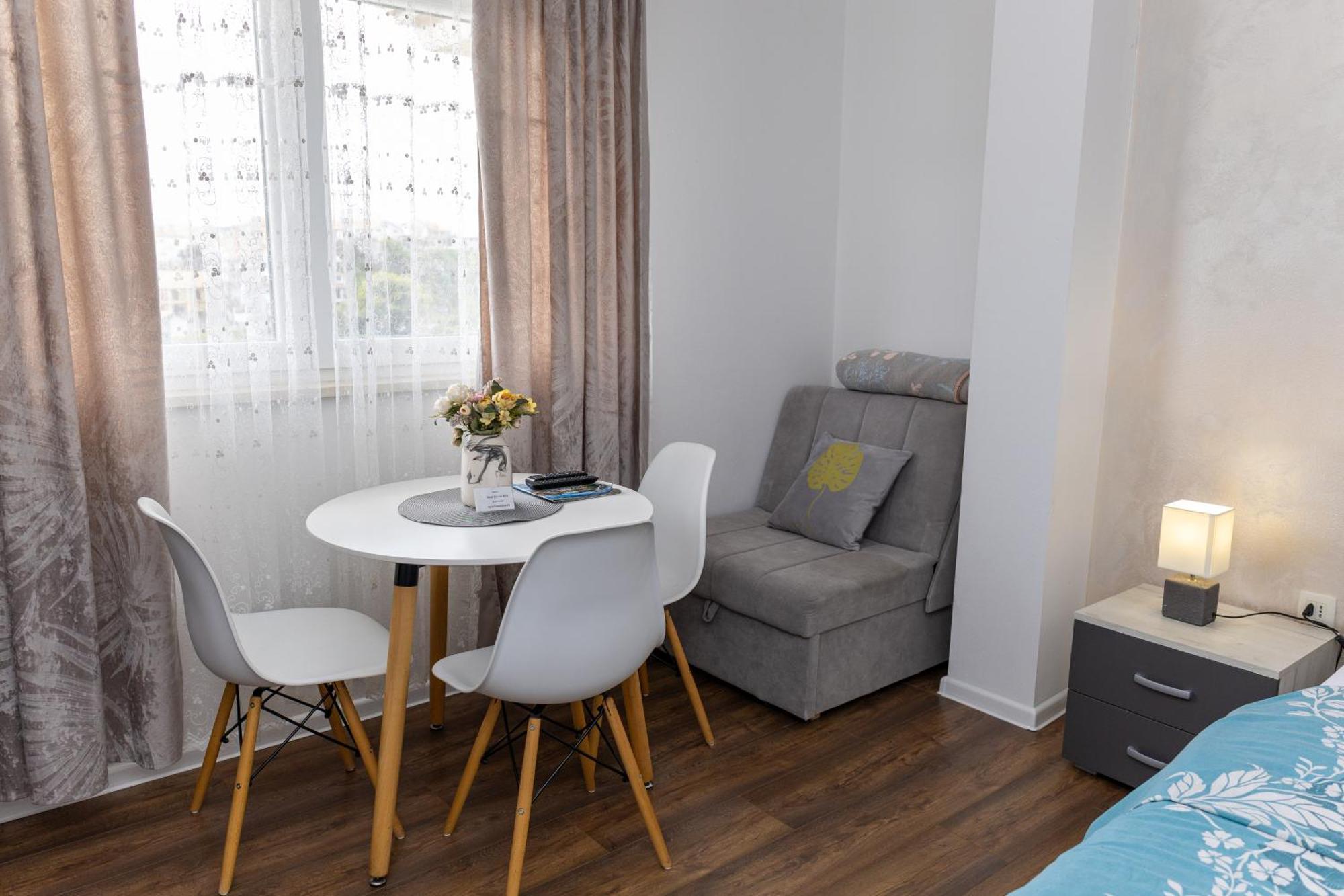 טרביניה Apartmani Hm מראה חיצוני תמונה