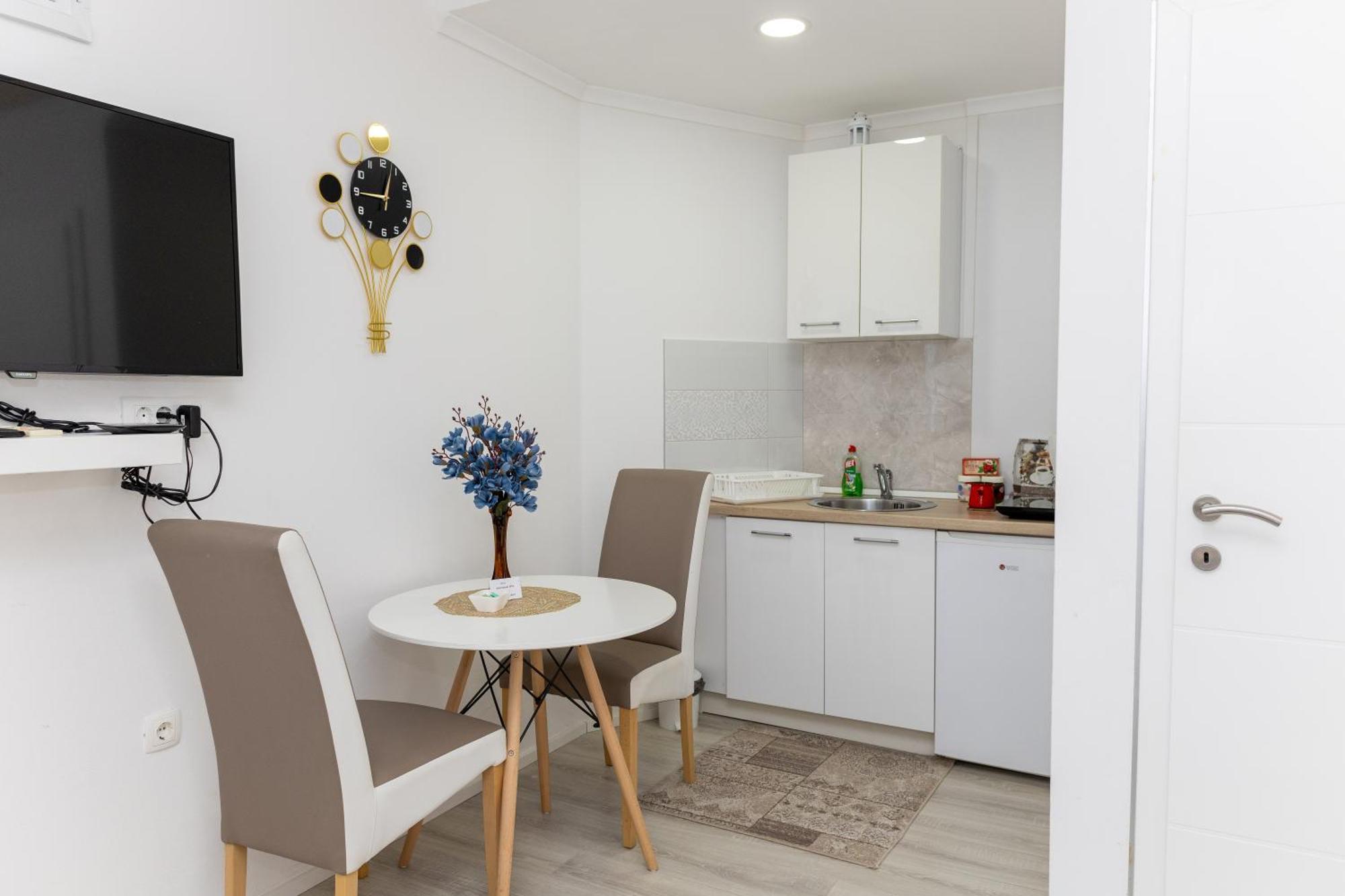 טרביניה Apartmani Hm מראה חיצוני תמונה